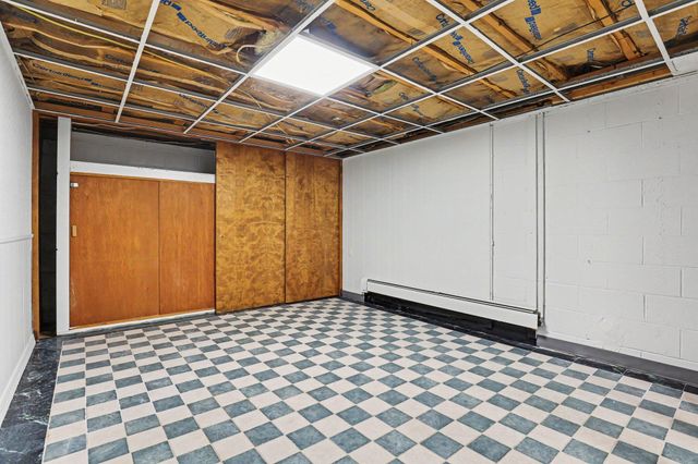 935 S Baldwin Street, Greenville, MI 48838