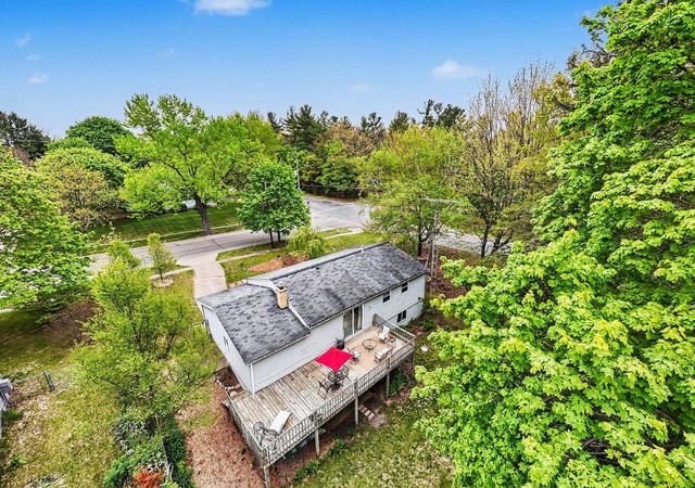 935 S Baldwin Street, Greenville, MI 48838