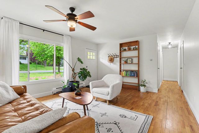 935 S Baldwin Street, Greenville, MI 48838