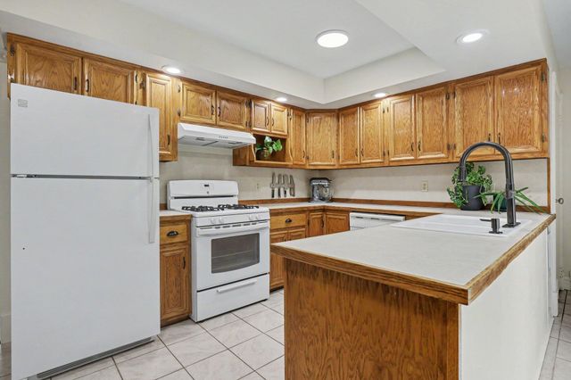 935 S Baldwin Street, Greenville, MI 48838