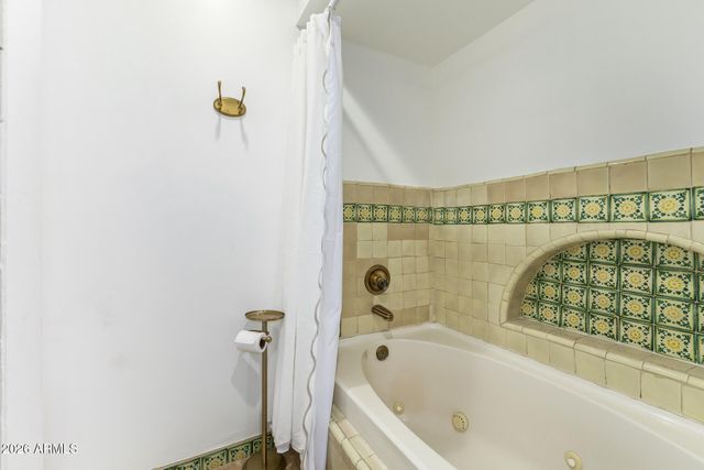 5825 N 12TH Street 3, Phoenix, AZ 85014