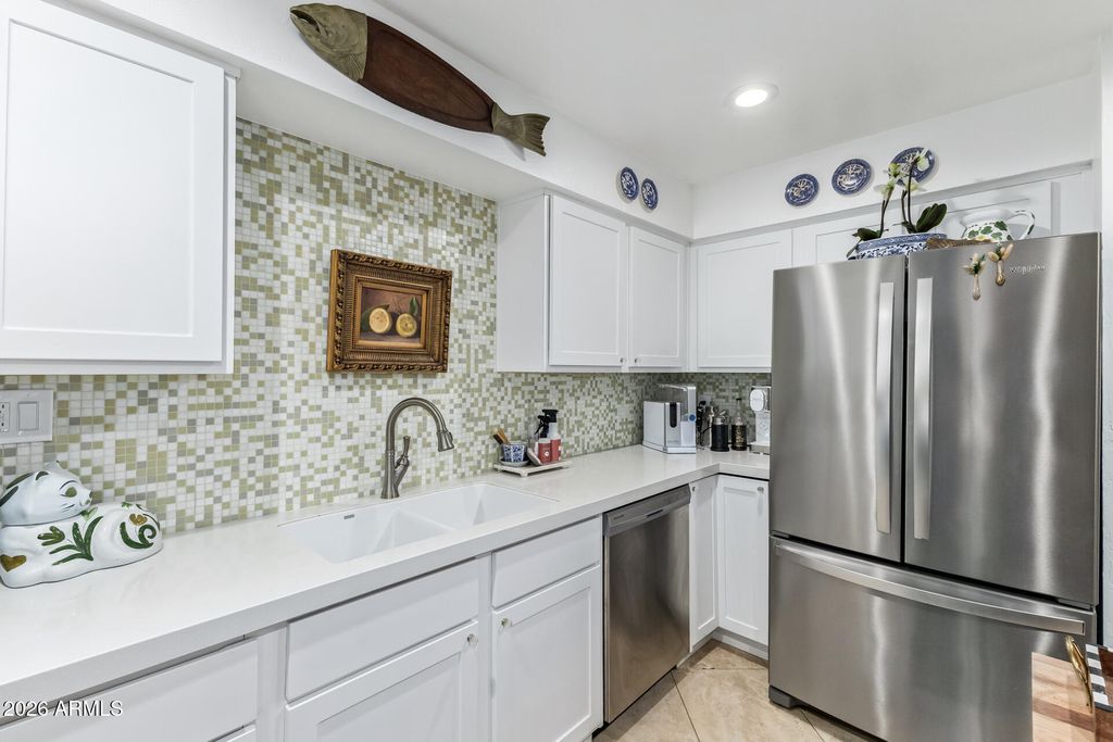 Image 12 of property listing at 5825 N 12TH Street 3, Phoenix, AZ 85014