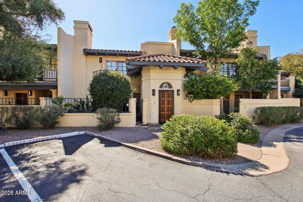 Image 35 of property listing at 5825 N 12TH Street 3, Phoenix, AZ 85014