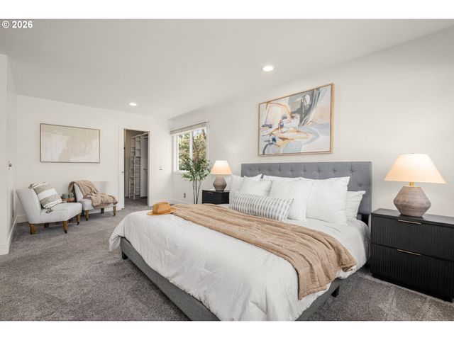 13768 KNAUS Rd, Lake Oswego, OR 97034