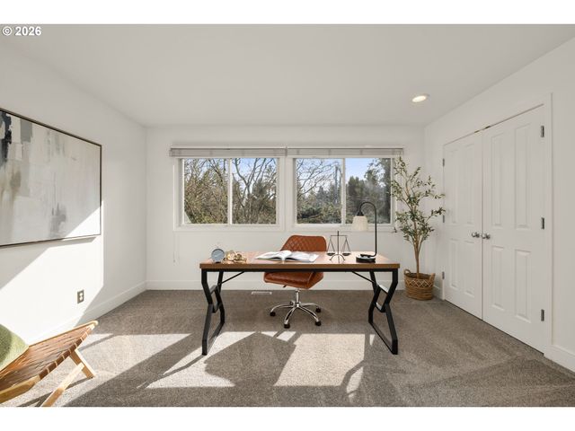 13768 KNAUS Rd, Lake Oswego, OR 97034