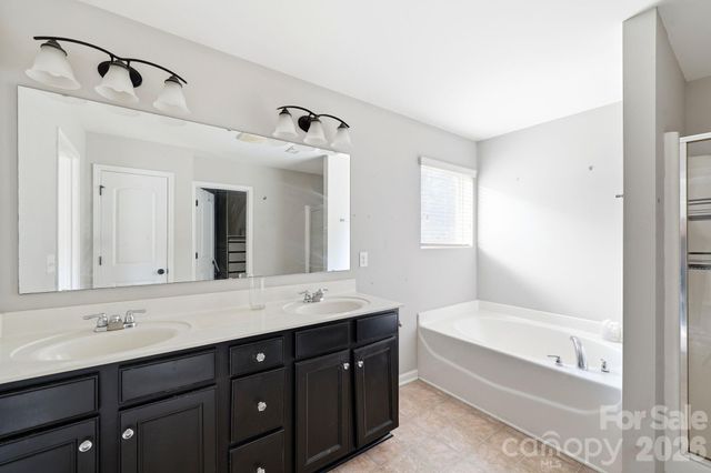 5011 Elementary View Drive, Charlotte, NC 28269