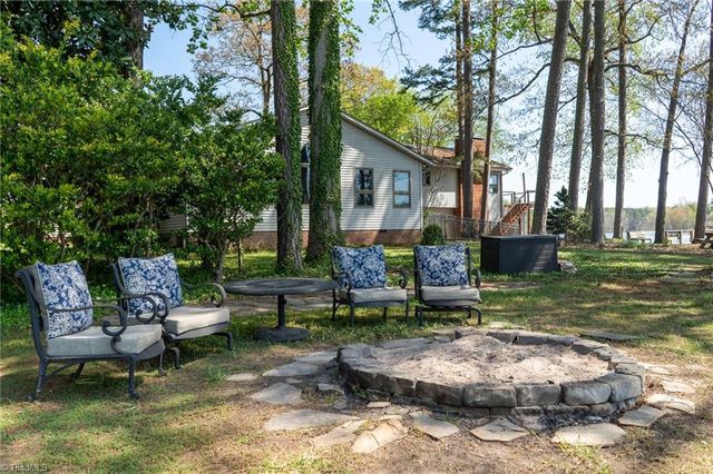 218 Friar Tuck Terrace, Lexington, NC 27292