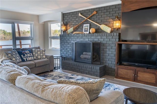 218 Friar Tuck Terrace, Lexington, NC 27292