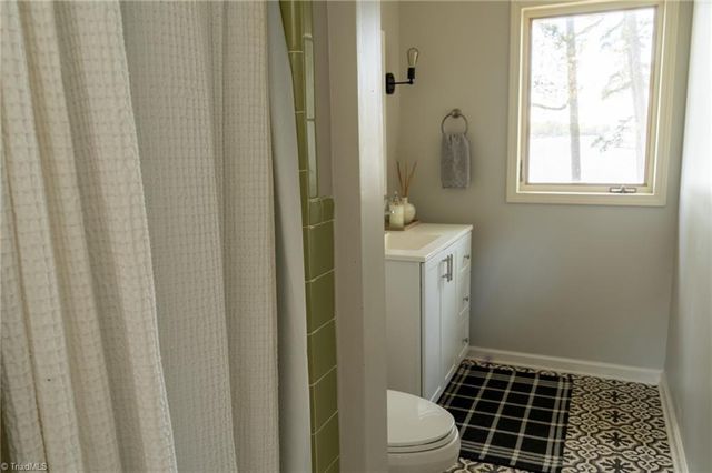 218 Friar Tuck Terrace, Lexington, NC 27292