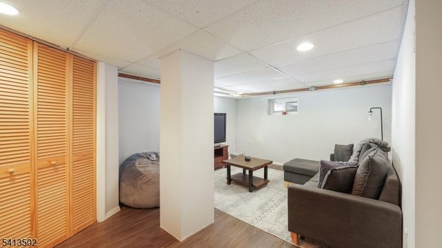 25 Paterson Rd, Fanwood Boro, NJ 07023