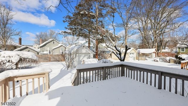 25 Paterson Rd, Fanwood Boro, NJ 07023