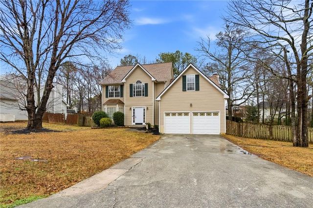281 Fox Run, Loganville, GA 30052