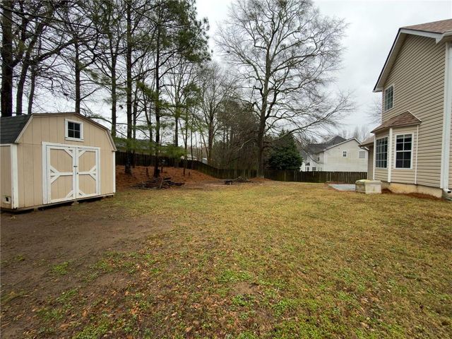 281 Fox Run, Loganville, GA 30052