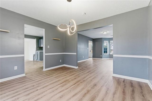 281 Fox Run, Loganville, GA 30052