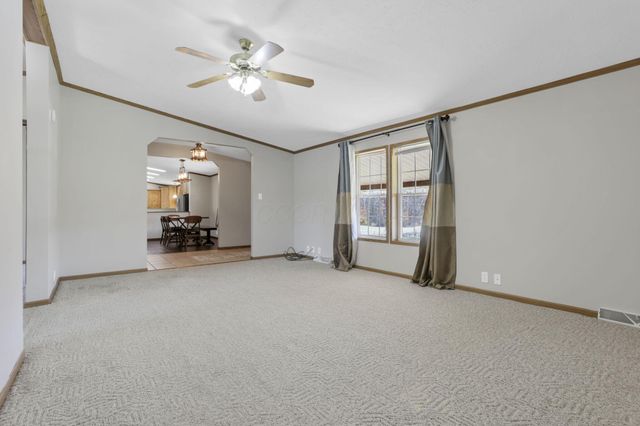 38482 Scout Road, Logan, OH 43138