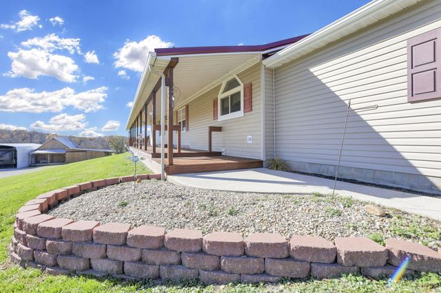 38482 Scout Road, Logan, OH 43138