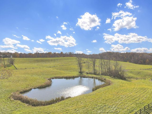 38482 Scout Road, Logan, OH 43138