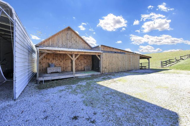 38482 Scout Road, Logan, OH 43138