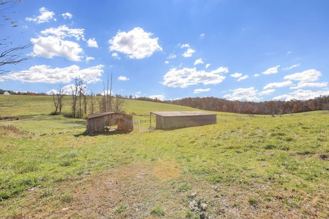 38482 Scout Road, Logan, OH 43138