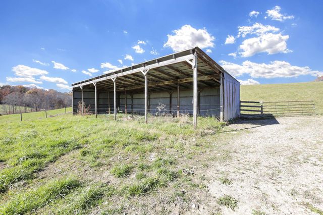 38482 Scout Road, Logan, OH 43138