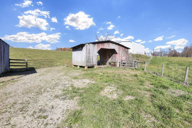 38482 Scout Road, Logan, OH 43138