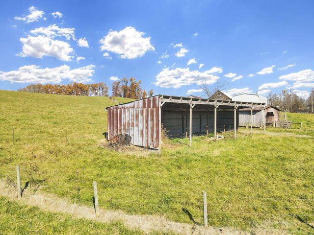 38482 Scout Road, Logan, OH 43138