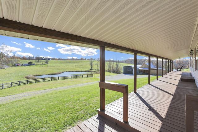 38482 Scout Road, Logan, OH 43138