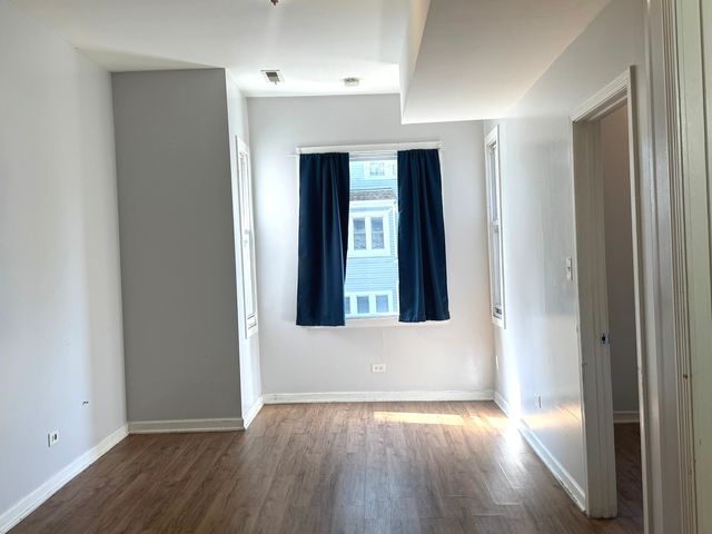 1711 N Kimball Avenue 2F, Chicago, IL 60647