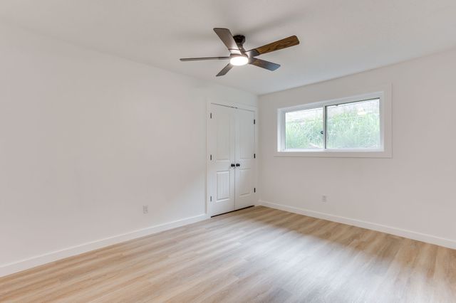 332 W Hallmark Drive, Fort Worth, TX 76134