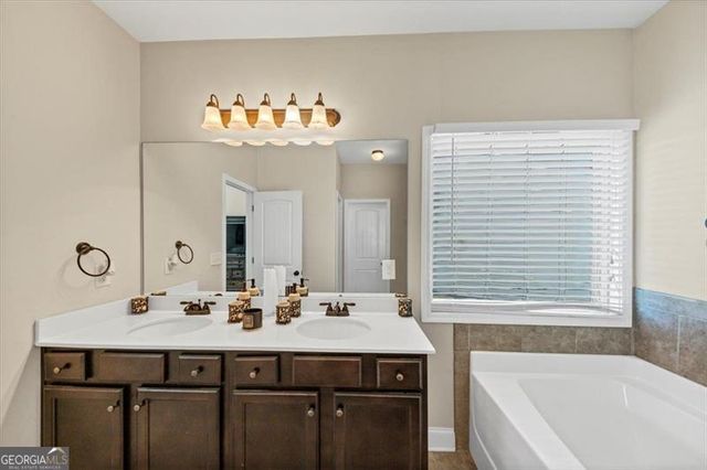 229 SUMMERGATE Lane, Villa Rica, GA 30180