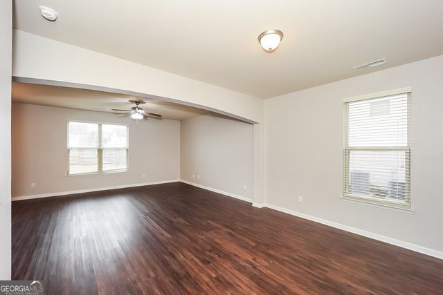 252 Bandelier Circle, Hampton, GA 30228