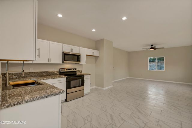 1379 Camino Faja, Rio Rico, AZ 85648