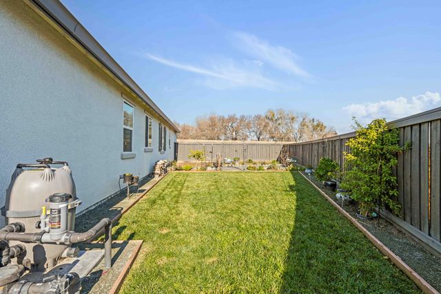 976 Garzas St, Lathrop, CA 95330