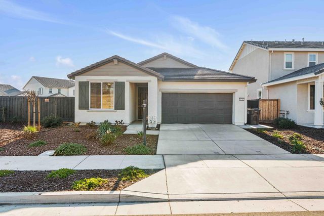976 Garzas St, Lathrop, CA 95330