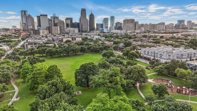 1504 Burlew Street 101, Dallas, TX 75204