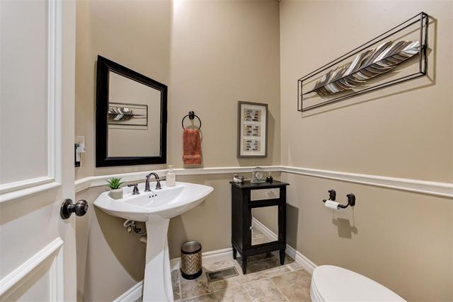 301 Carmel Valley Way, Edmond, OK 73025
