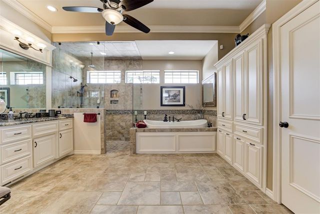 301 Carmel Valley Way, Edmond, OK 73025