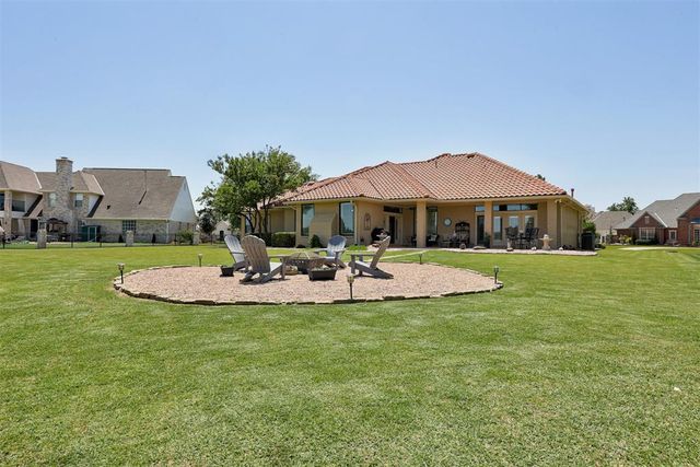 301 Carmel Valley Way, Edmond, OK 73025