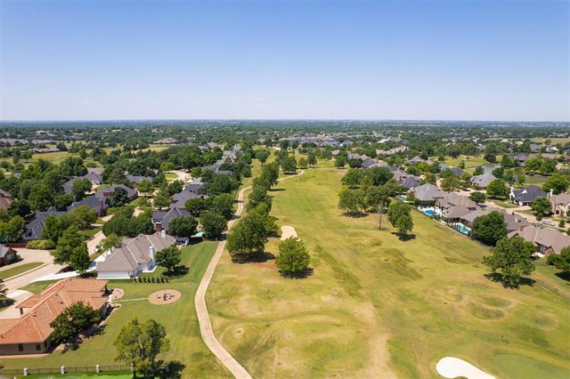 301 Carmel Valley Way, Edmond, OK 73025