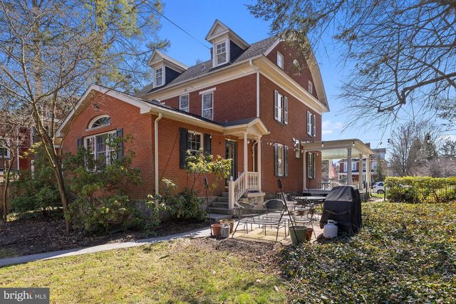 125 W BROADWAY, Gettysburg, PA 17325