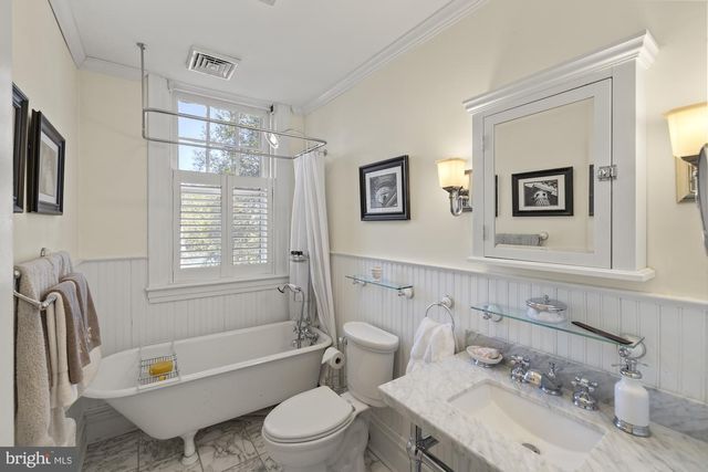 125 W BROADWAY, Gettysburg, PA 17325