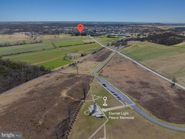 125 W BROADWAY, Gettysburg, PA 17325