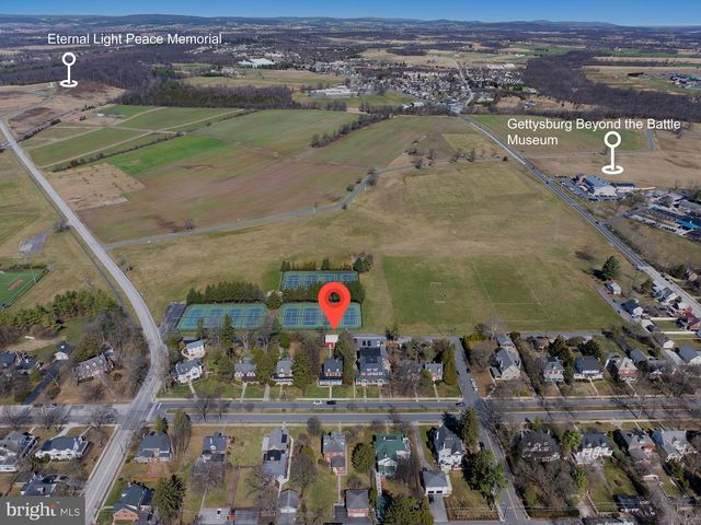 125 W BROADWAY, Gettysburg, PA 17325