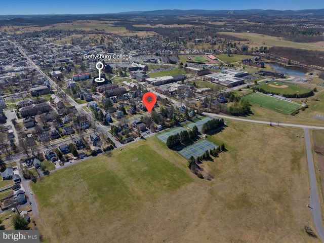 125 W BROADWAY, Gettysburg, PA 17325