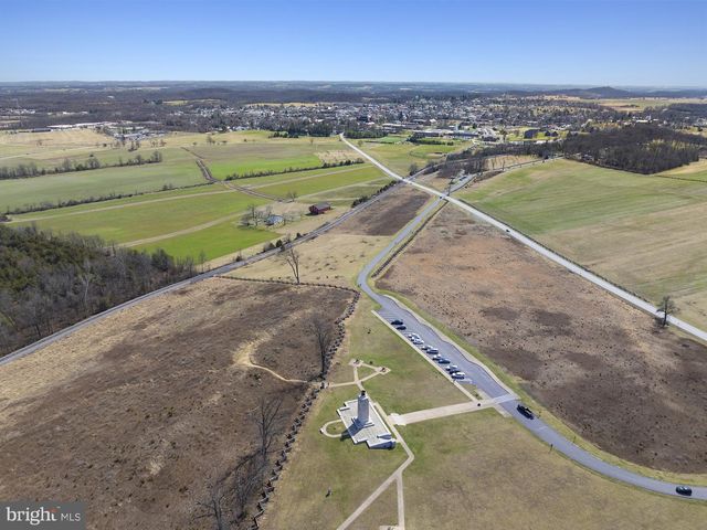 125 W BROADWAY, Gettysburg, PA 17325