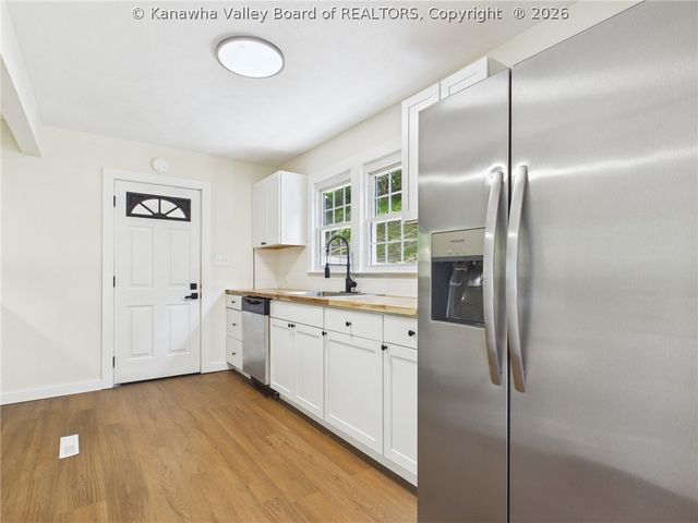 743 Greenbrier Street, Charleston, WV 25311