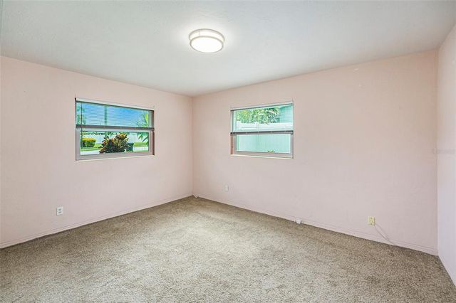 5216 30TH AVENUE N, St Petersburg, FL 33710