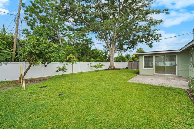 5216 30TH AVENUE N, St Petersburg, FL 33710