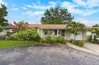 5216 30TH AVENUE N, St Petersburg, FL 33710