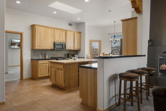 900 Acapulco Court NE, Rio Rancho, NM 87144